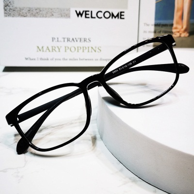 The new anti blue light myopia glasses frame is ultra lightweightTR90F...